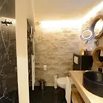 Loft Basfour-paris Centre équipé Avec Sauna!-paris 4e